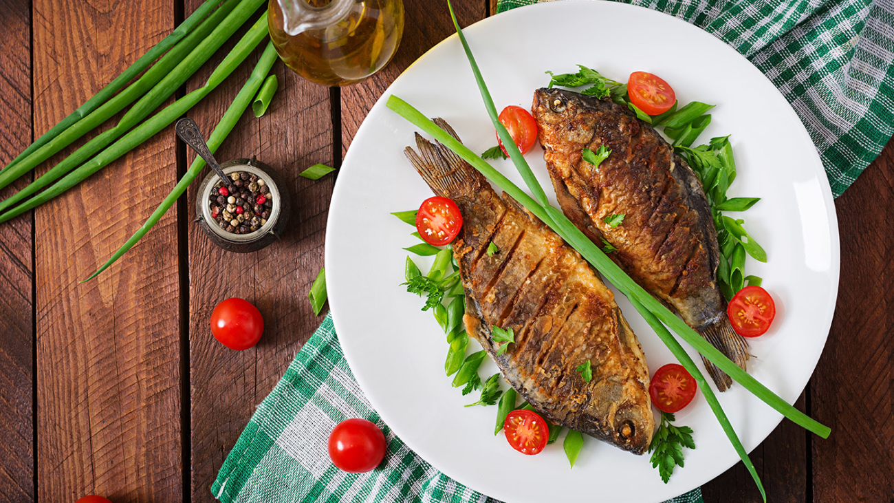 fried-fish-carp-and-fresh-vegetable-salad-on-PG3PJT3-copy
