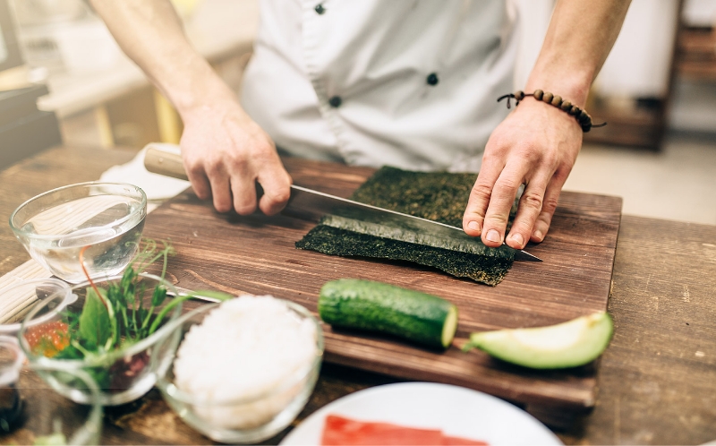 sushi-preparation-traditional-japanese-food-PFA6WKV-copy