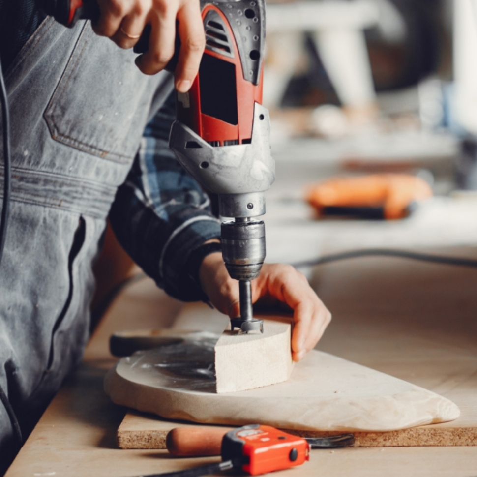 carpenter-works-with-tree(1)
